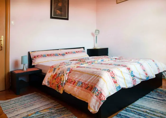 Buga And Tuga ゲストハウス 3*