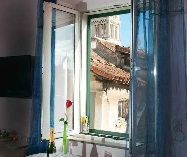 Buga And Tuga ゲストハウス 3*